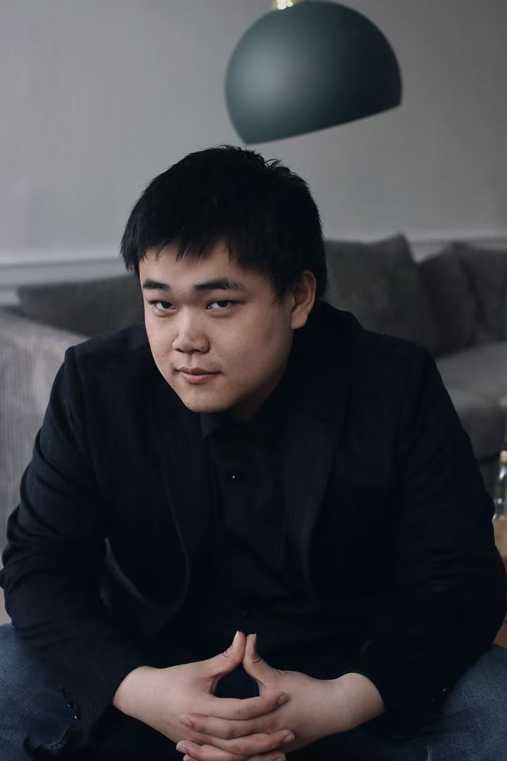 Haoyun Zheng — portrait